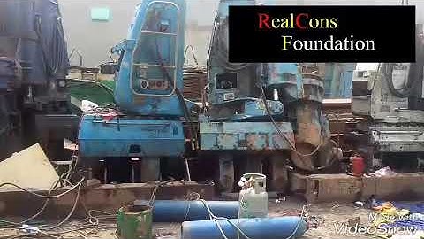 Robot ép cừ Larsen thi công hầm.