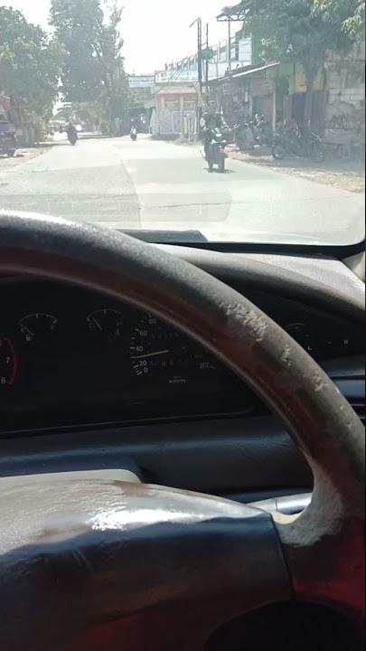 story wa nyetir mobil siang hari