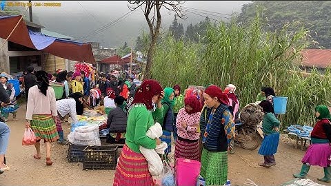 Mộc Mạc Chợ Phiên Người Mông Trắng Hà Giang Bán Toàn Đặc San Và Đồ Lạ | Miền núi tây bắc