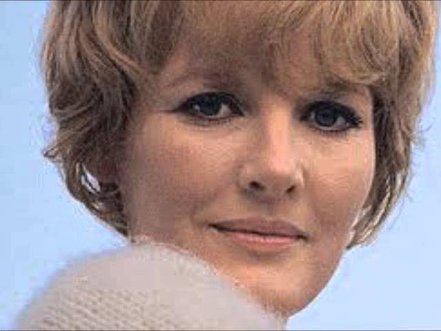 在 YouTube 上觀看「American Boys (single version) - Petula Clark」 在 YouTube 上觀看「American Boys (single version) - Petula Clark」