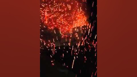 Exploding silly string can