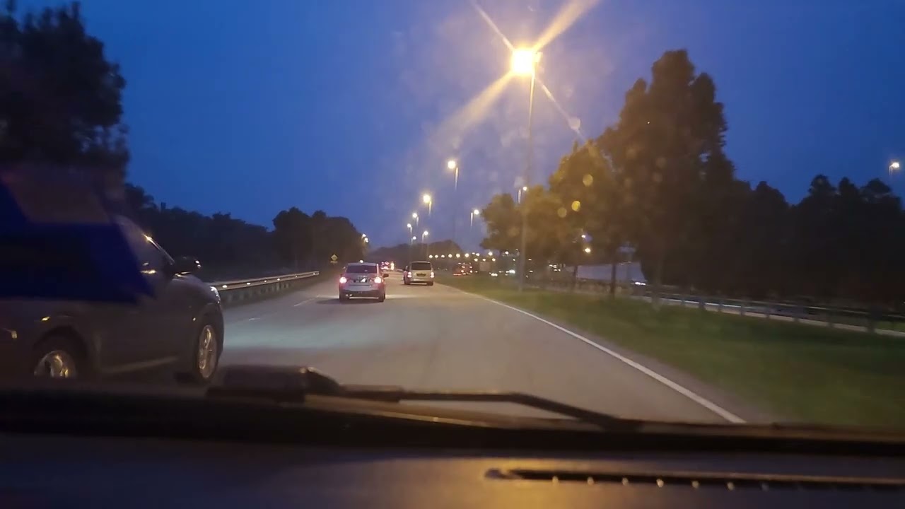 Grab Female Driver Expertly Steered Us To Shah Alam In Selangor, Almost 40kms Away From KL Airport