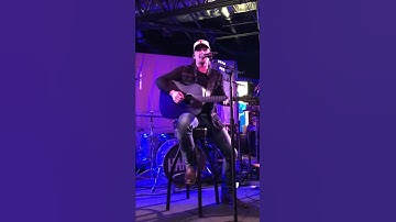 Thumbnail of Morgan Wallen - Chasin You Acoustic