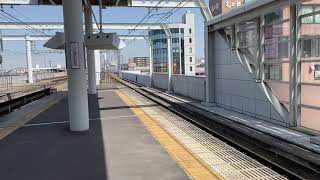 南海本線　泉佐野駅到着する7100系普通車　和歌山市行き