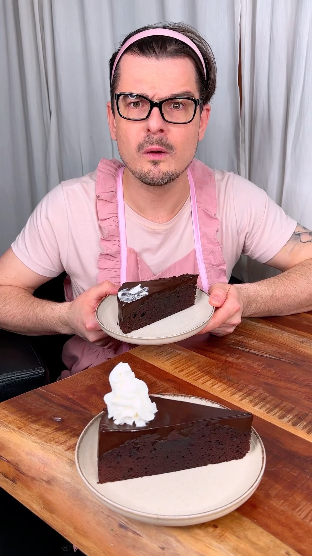 How to not share CHOCOLATE CAKE and CREAM with your mom??❤️?| CHEFKOUDY
