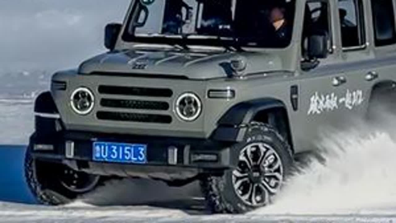 212 T01柴油版呼伦贝尔冬季掏雪，极寒天气表现不输汽油机 #硬核卷卷 #雪原穿越 #呼伦贝尔