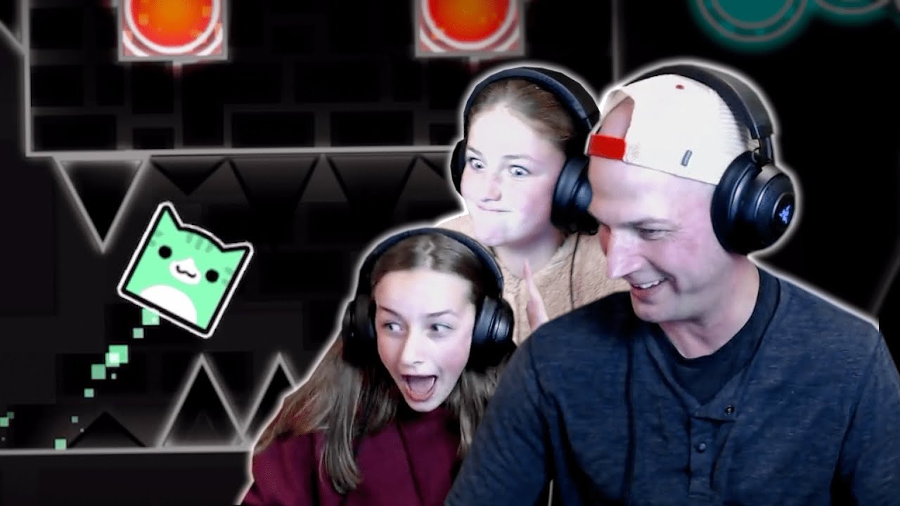 MY FAMILY TOOK OVER MY STREAM... IT WAS CHAOTIC. (Geometry Dash) - YouTube