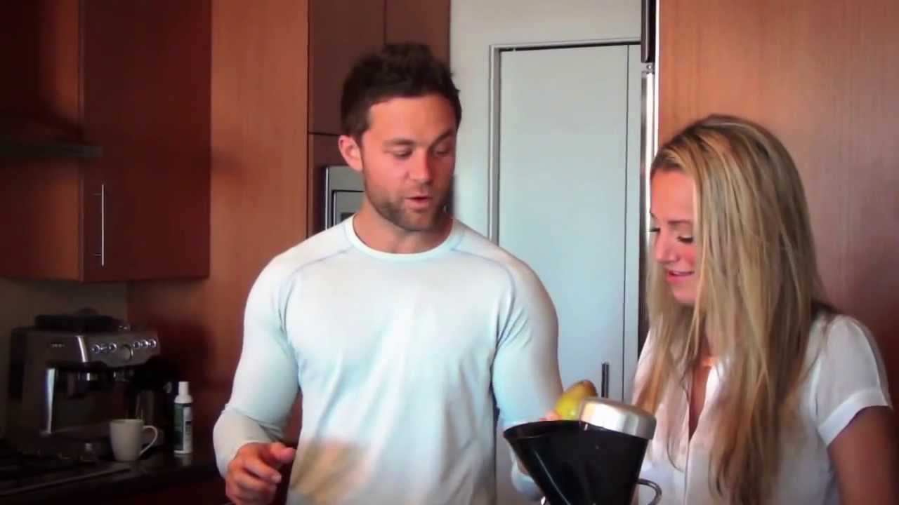 Eating & Juicing With The Seasons - YouTube