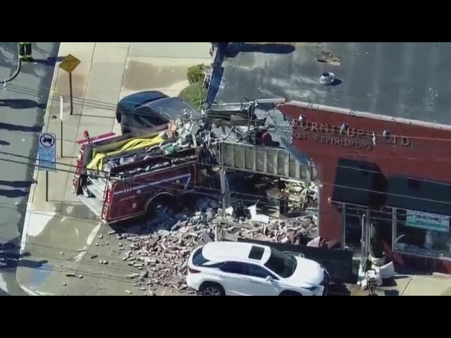 Video Fire Truck Smashes Into Long Island Building