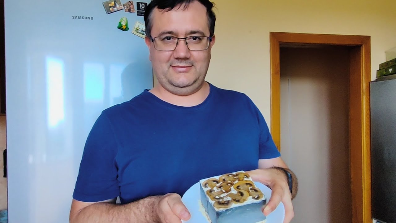 Спим в коридоре !  Камал чуть голову не разбил моим салатом Украина,Киев