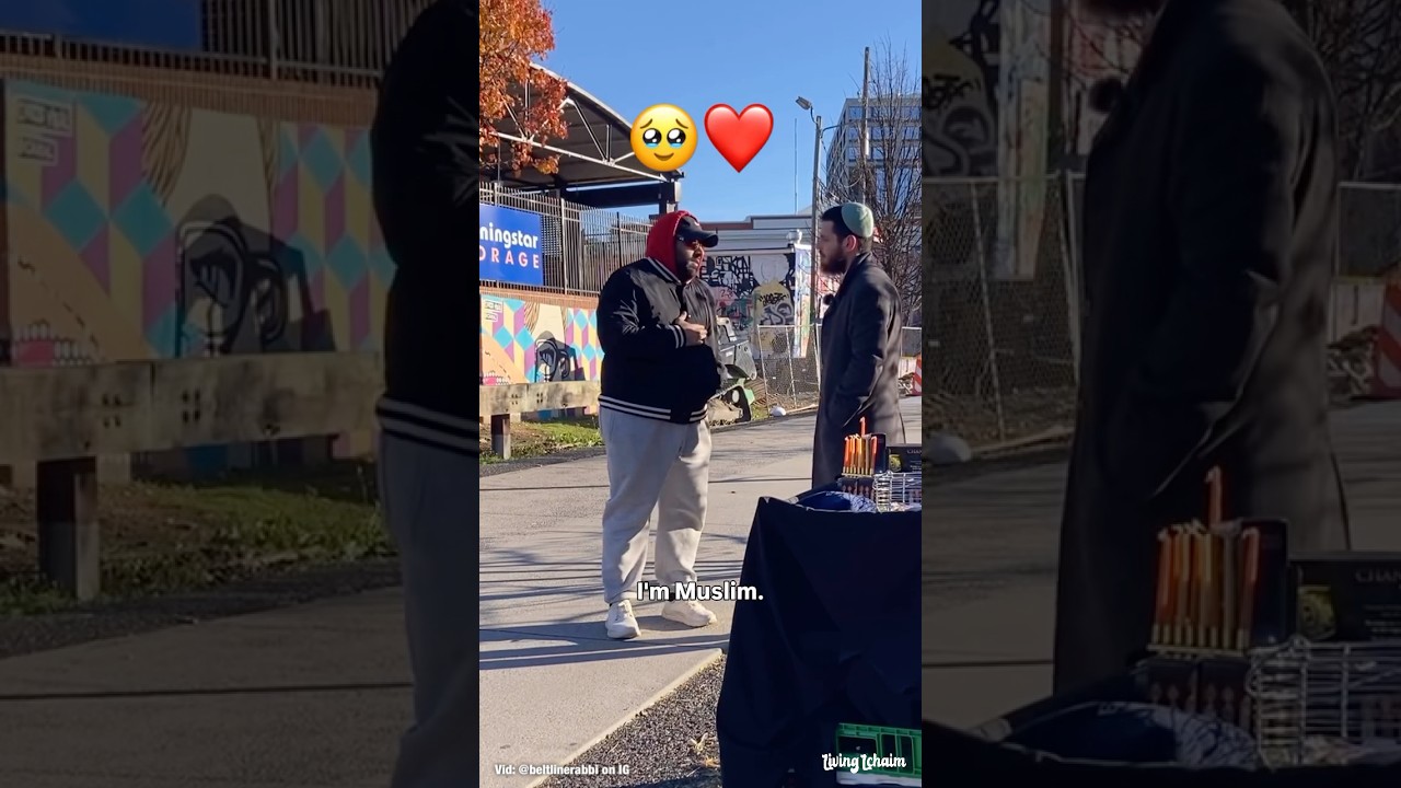 Muslim & Rabbi Share a Huge and Special Moment. ♥️ ☪️ ✡️