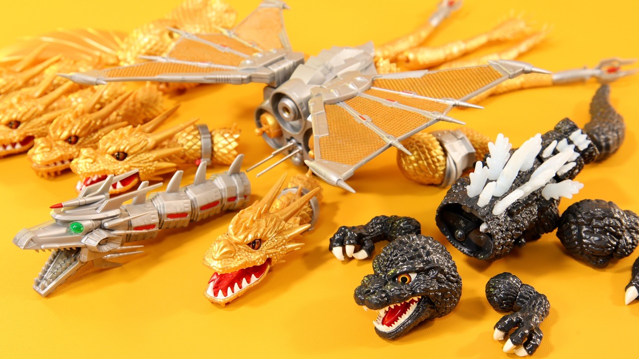 Godzilla New Toys Mecha King Ghidorah Build & Epic Battles - YouTube