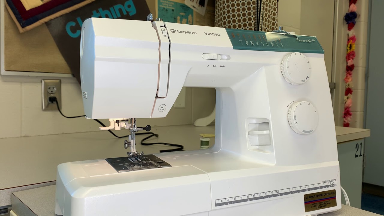 Threading a Husqvarna Viking 118 Sewing Machine YouTube