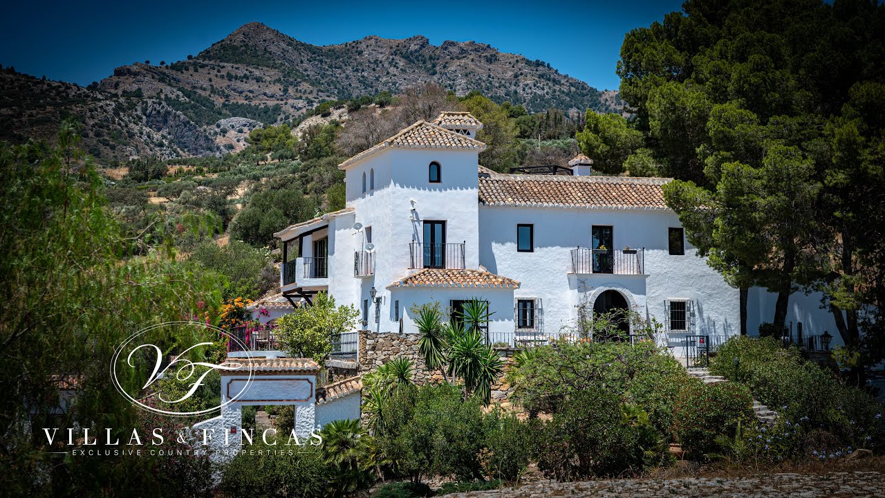 Walkthrough Property Tour Historic Cortijo for sale near Casarabonela, Andalusia, Southern Spain