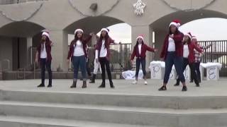 Horace Mann Elementary Winter Performance 2016 (First Performance) - Padres en Acción