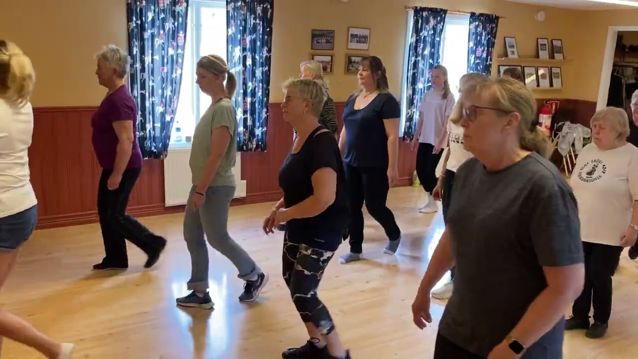Linedance med Erika Lundby från Happy Dance! Prova dans du också!