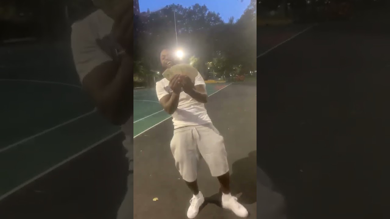 Dev Returns To Courtlandt Again With 10 Bands In His Hand & Says "Who Said He Can’t Come Back Here?"