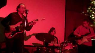 Spiros Soukis doing "Who's loving you tonight" at B.B. Kings in NYC