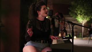 Creep- Radiohead Live Looping Cover By Lyndsay Cross