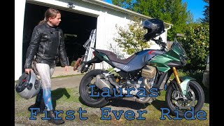Laura's First Ever Ride !!  #v100 #motoguzzi #newrider