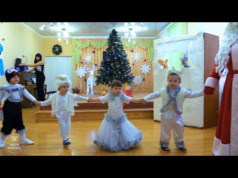 Новорічний Хоровод круг ялинки Ми хвостиком покрутимо