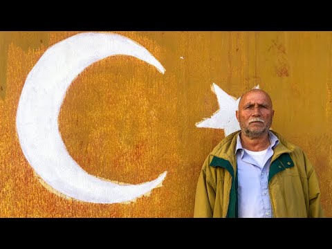 Βίντεο: Σύροι Τουρκμένιοι - ποιοι είναι αυτοί; Σε ποια πλευρά πολεμούν οι Τουρκμένιοι της Συρίας;