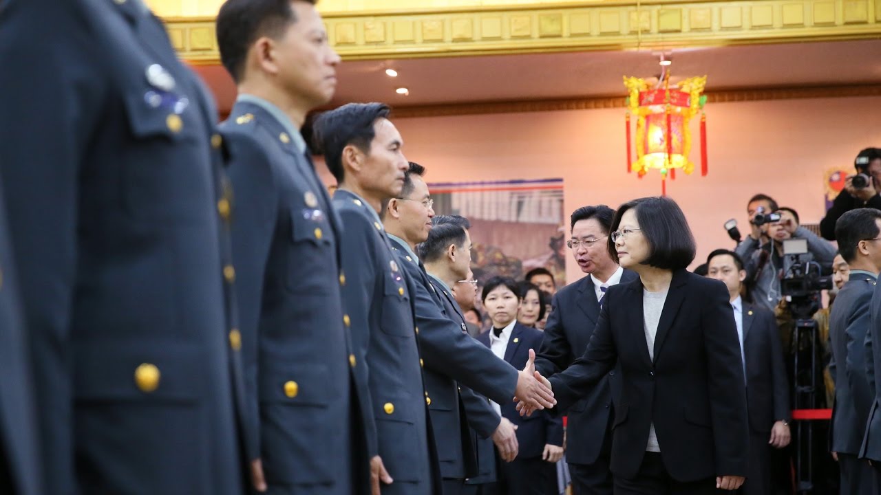 20161227 總統出席「中華民國 106 年上半年陸海空軍將官晉任布達暨授階典禮」