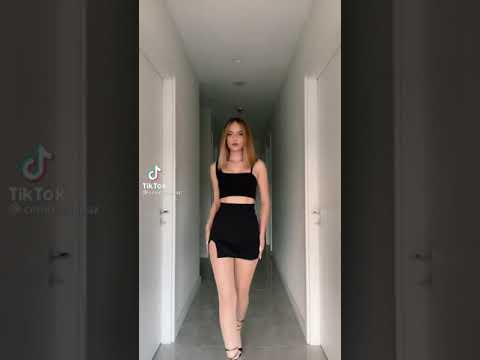Cemre Solmaz Woman | Sexy Dance Tik Tok