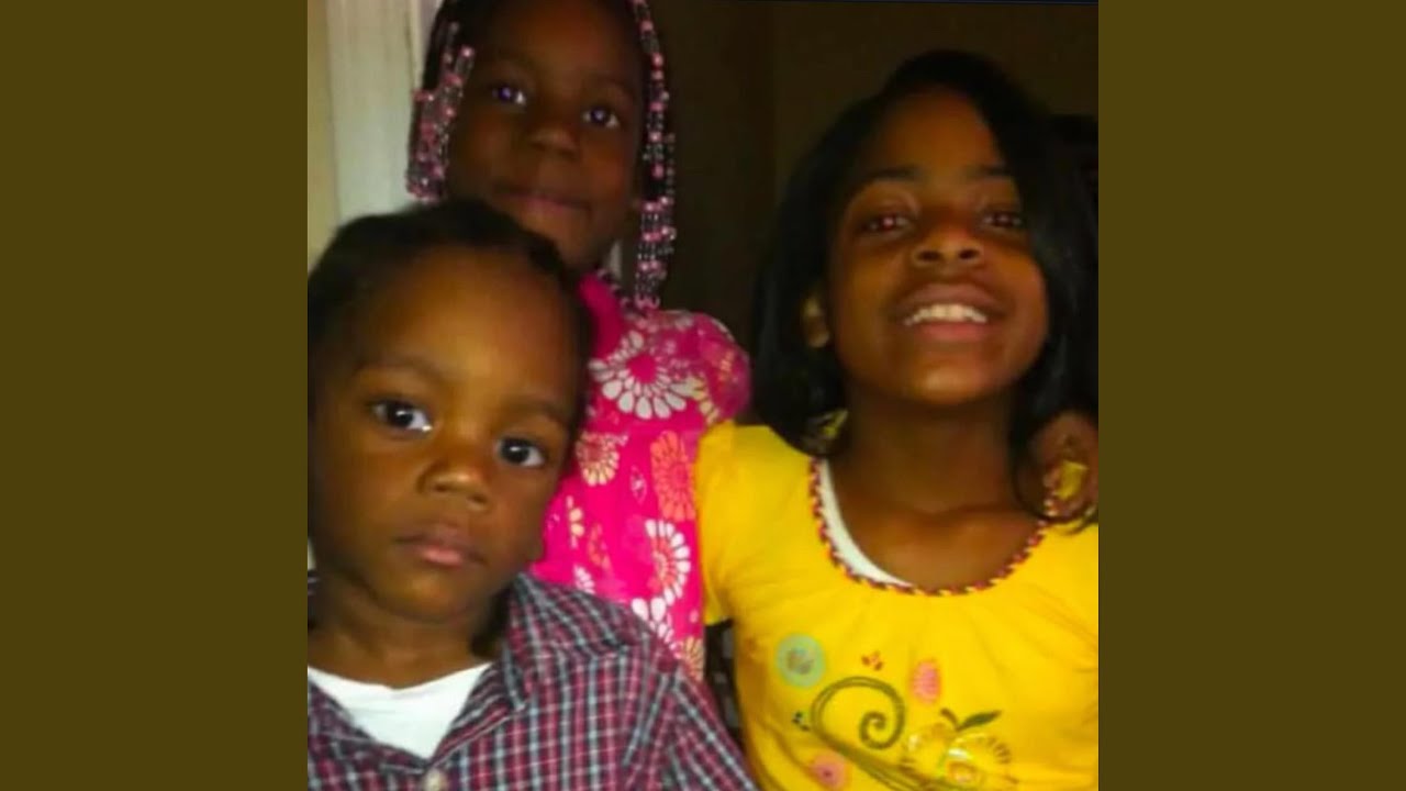 DYING INSIDE auf YouTube ansehen DYING INSIDE auf YouTube ansehen