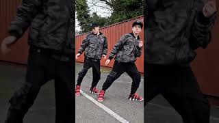 Shuffle side step tutorial 😀 #tutorial #dancetutorial #shuffledance #dancelesson #duo