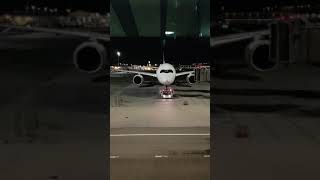 Airplane from Helsinki to Singapur