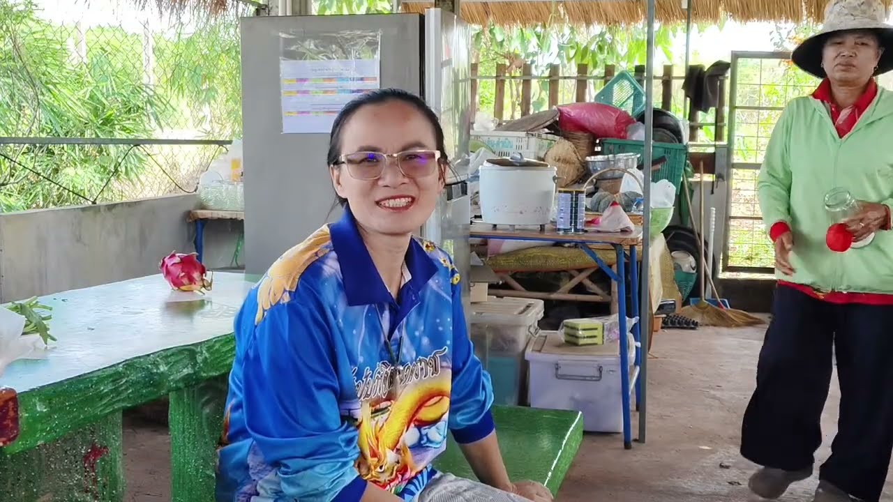 ป้าแจ้งข่าว นี่ ทุกคนตกใจ รีบเตรียมตัวพร้อมเดินทางไปกลับบ้าน