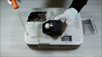 How to replace the projector lamp for NP15LP NEC M260X