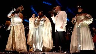 Basement Jaxx ft. Metropole Orkest 08 "Romeo" HD