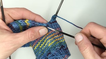 Picking up stitches on the second side of the gusset on Simpingo socks