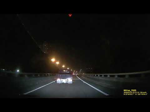 2020-Jan-22_23:37_國一南下轉國十匝道往西方向_撞擊