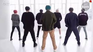 BTS Joget lagu minang