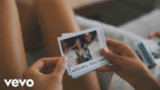 Closer (feat. Halsey) - The Chainsmokers_HD Lyrics Star