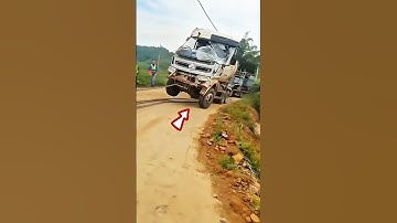 TOW GONE WILD! Broken Truck Rotates Uncontrollably and Falls into the River! #fail #automobile