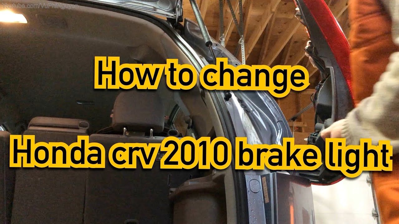 How to change Honda CRV 2007-2011 brake light bulb - Closed captioning