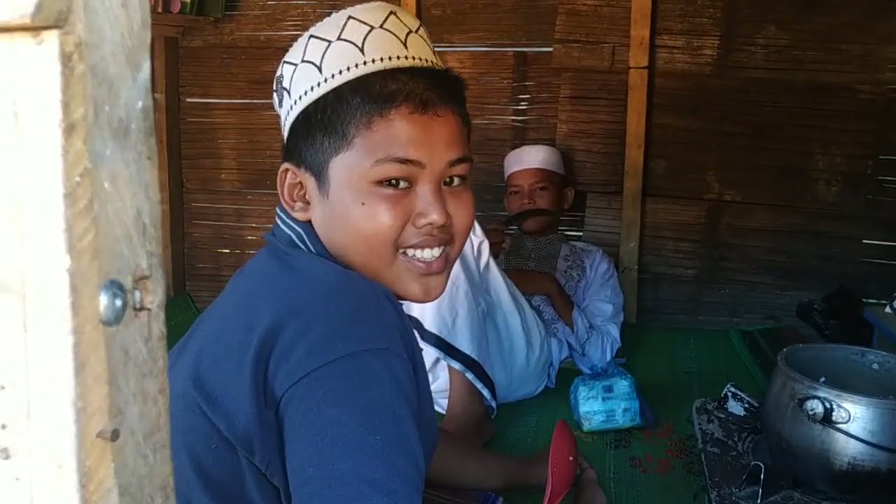 GREBEK GUBUK ANAK SANTRI MUSTHAFAWIYAH || ADA YANG LAGI BELAJAR MASAK, KEGIATAN DISORE HARI.