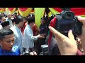 Anwar performs Friday prayers at Bandar Utama Batang Kali Mosque