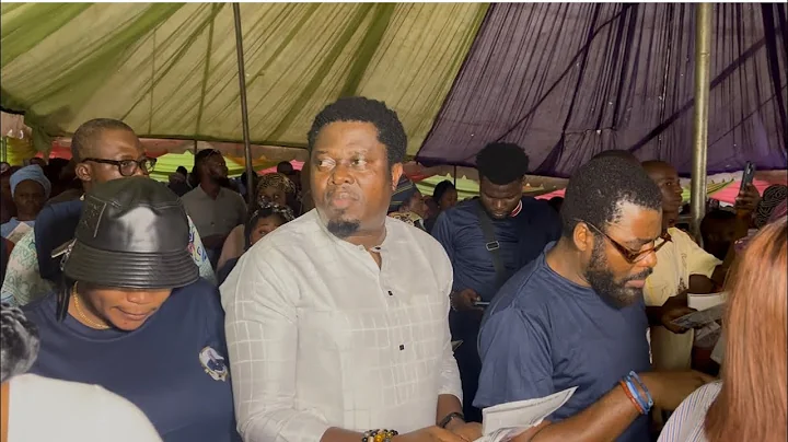 MUYIWA ADEMOLA IN TEARS AT ODUNLADE ADEKOLA’S LATE FATHER’S BURIAL IN EKITI 