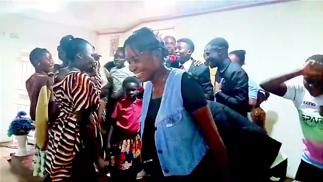 Mwansa winford Twaliba mubulwi live performance 