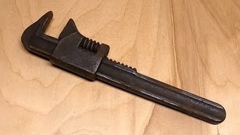 Antique Rusty Made in USA Pipe Wrench Restoration