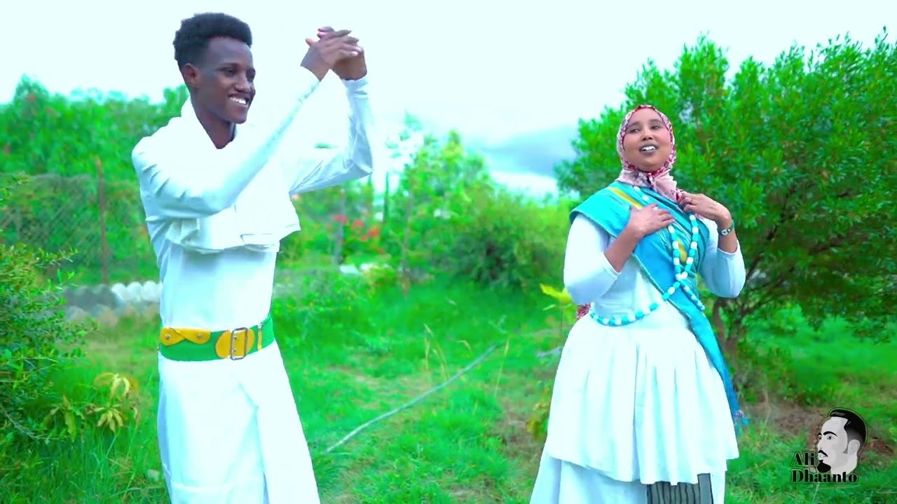 Abwaan Nuur Kosaar ayo Saynab Agaa Dhaanto Daadis ah 2023