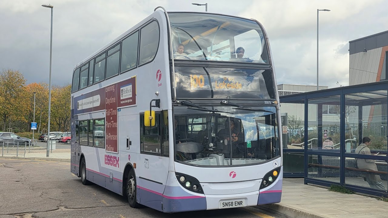 *Unhealthy startup / Thrash* On board: First Basildon SN58 ENR 33573, working the 100