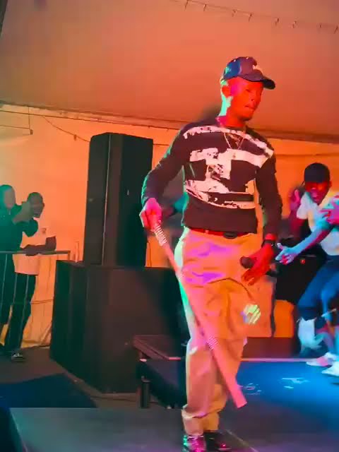 Jaiva zimnike Performing live sibambane ngezandla stage #dance
