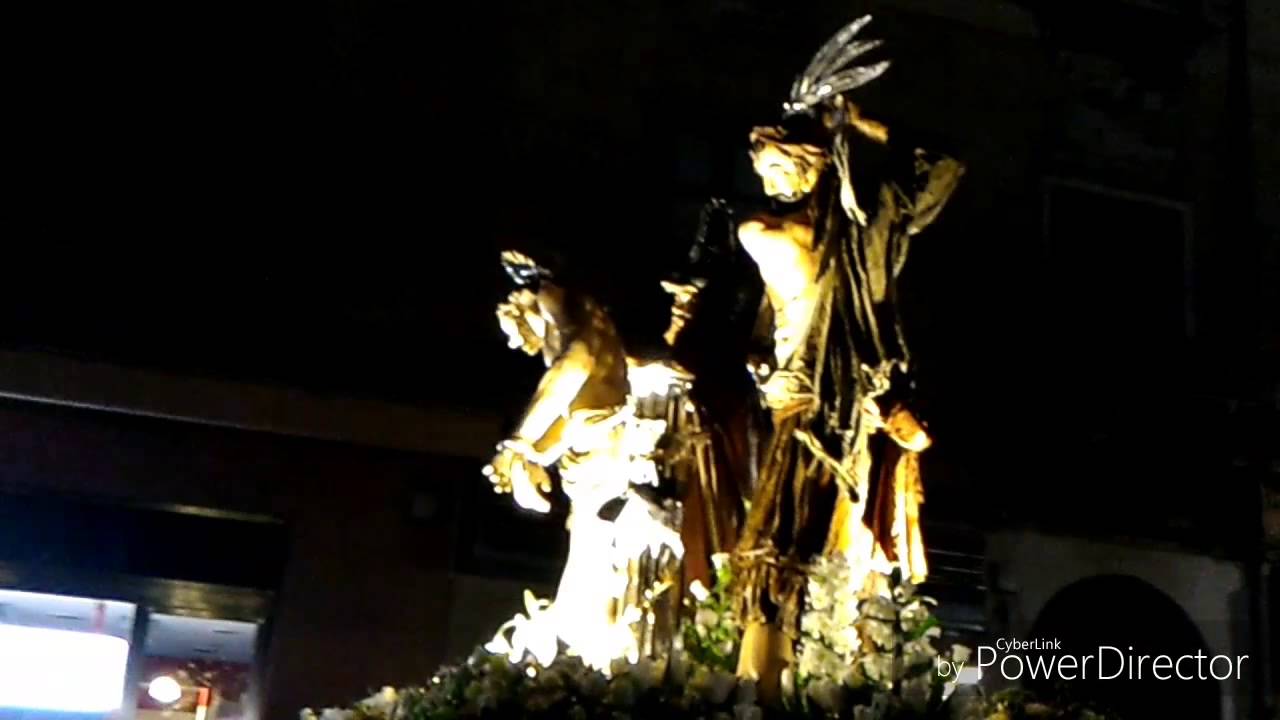 Misteri di Trapani 2016... Annacate in via Fardella