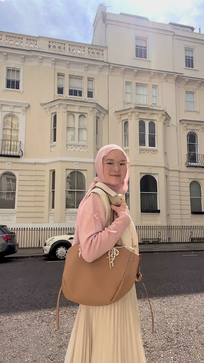 Pretty in pink😊🎀 #outfitideas #outfit #hijabi #hijabstyle #hijab #hijabfashion #fashion #ootd